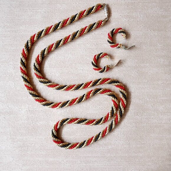 Vintage Red Black & Gold-Tone Rope Necklace & Earrings - Picture 3 of 9